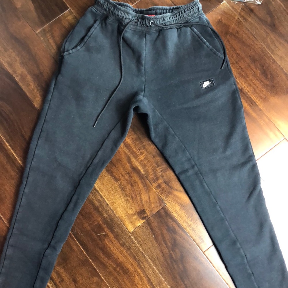 Nike Men’s Black Sweatpants